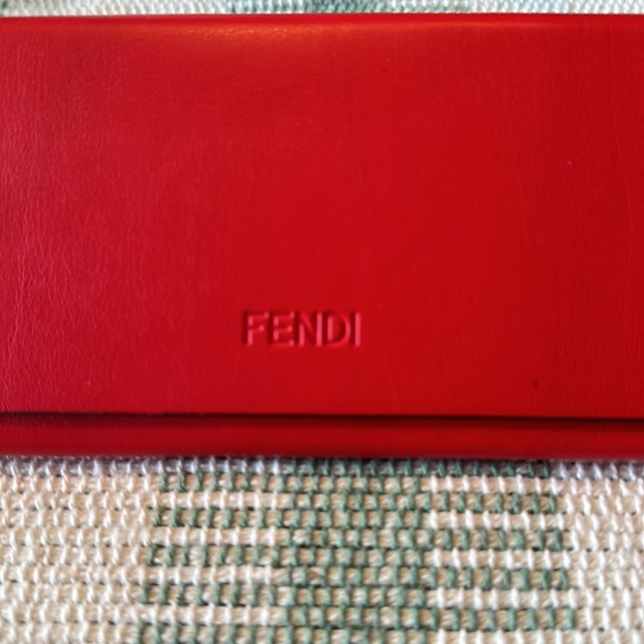 NWOT Authentic Fendi sunglasses! - Picture 4 of 4